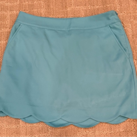 Vineyard Vines Blue Bubble Mini Skorts - Picture 2 of 5